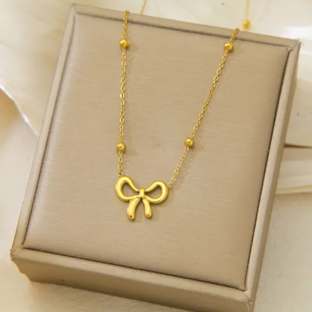 Gold Bow Beaded Necklace