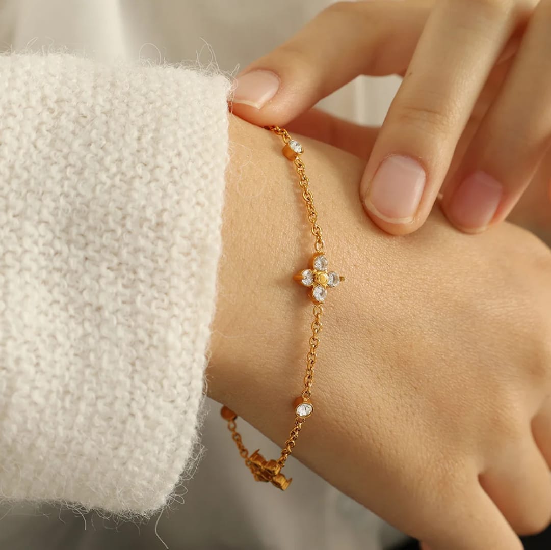 Clover Crystal Station Bracelet
